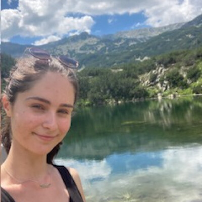 Lora is looking for an Apartment / Studio / Room in Enschede