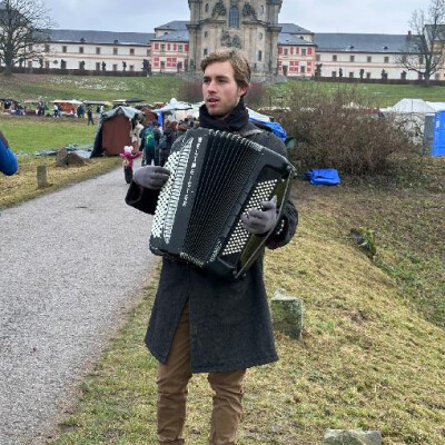 Stepan zoekt een Appartement / Huurwoning / Studio / Kamer in Enschede